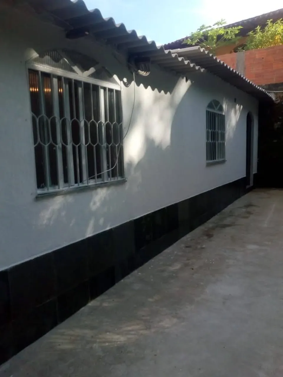 Casa para venda na Ladeira do Hugo 1 quarto e sala em Garatucaia - Angra dos Reis - RJ