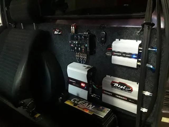 Instalação de som automotivo e multimídia, reforma, concerto em geral  - Foto 2