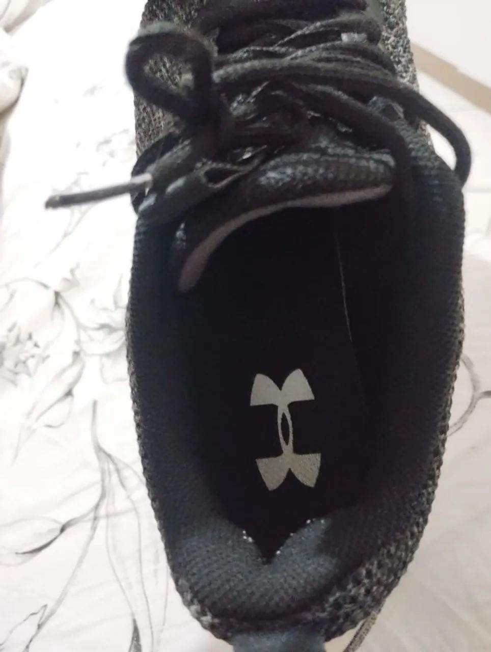 Tênis Under Armour - Preto - Foto 3