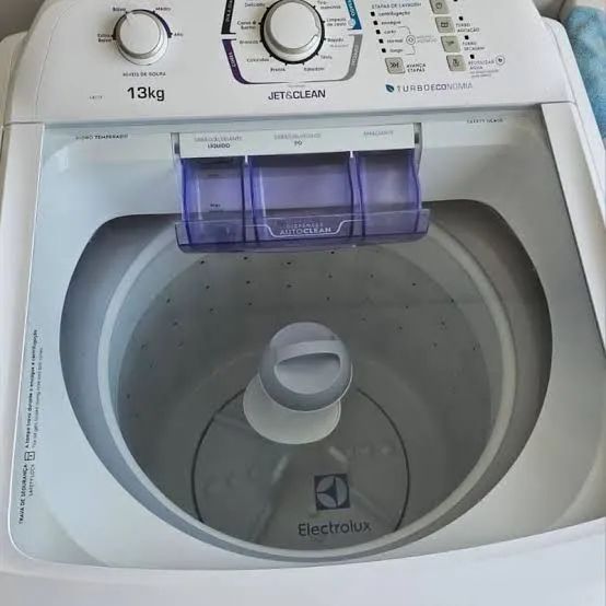 Máquina de Lavar Electrolux 13kg Jet & Clean