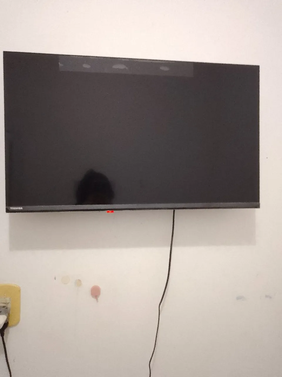 TV Toshiba 32 polegadas 3 meses de uso no plástico ainda