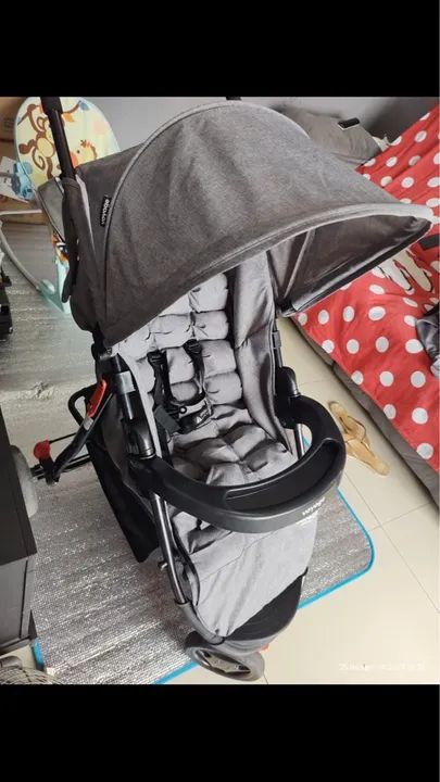 Carrinho com bebê conforto  - Foto 2