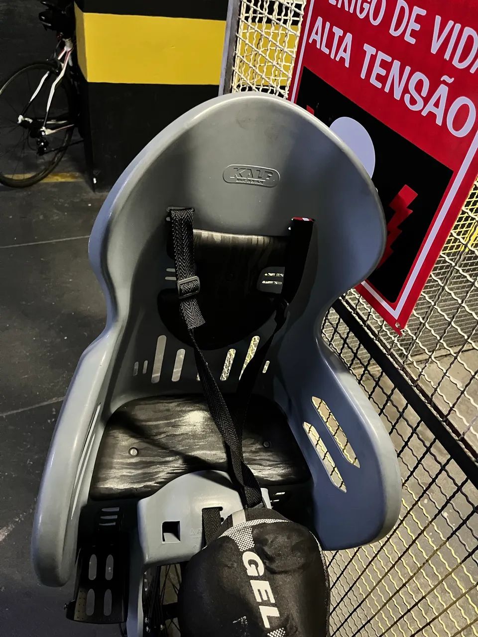 Cadeirinha Kalf infantil traseira