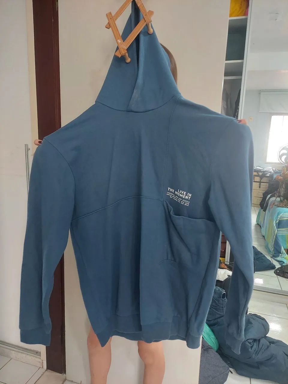 Blusa de Moletom Azul com Capuz