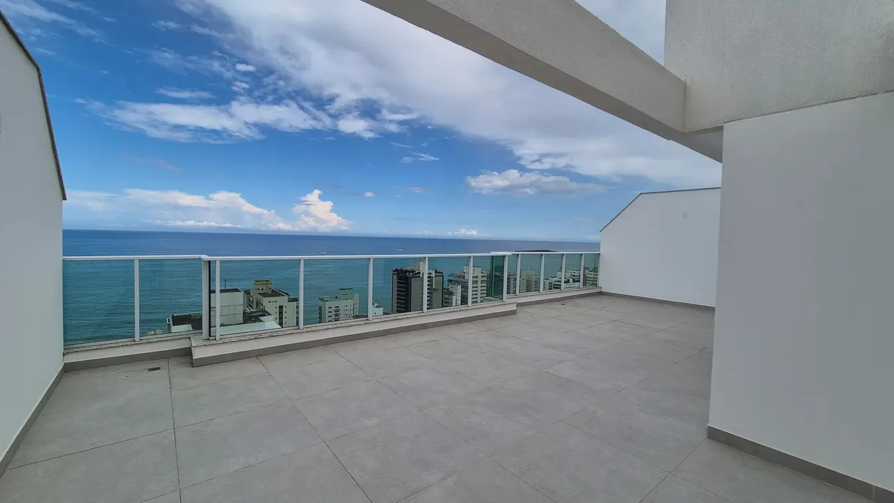 Primeira locação cobertura de 3 quartos com linda vista para o mar