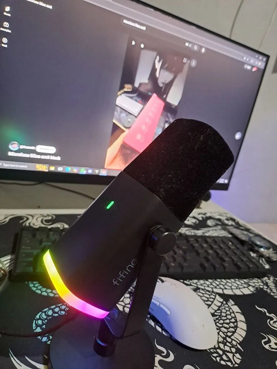 Fifine AM8 Dynamic Microphone with ARGB64252696726786124