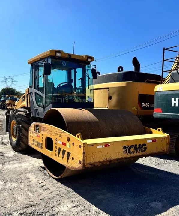 Rolo Compactador XCMG XS123PD ano 2021, Liso, com 4270 horas, ar condicionado, em SP - Foto 6