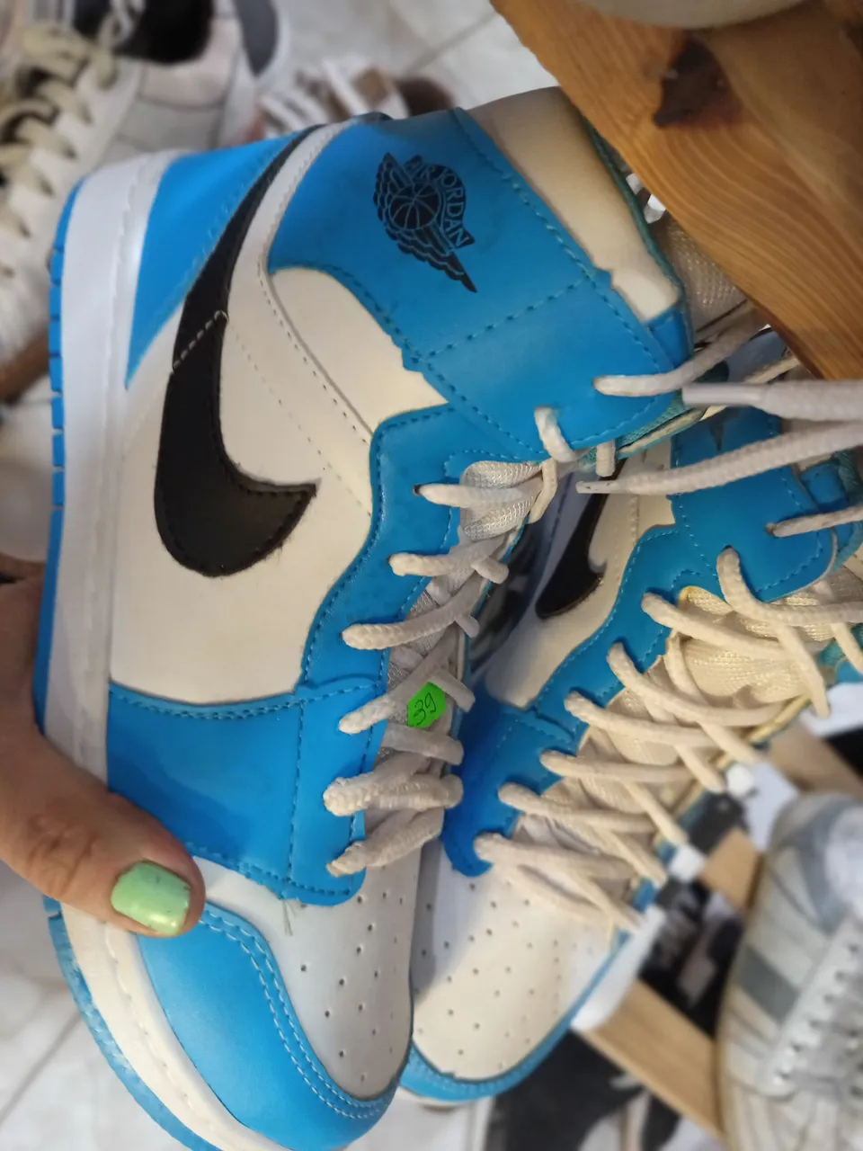 Air Jordan 1 Azul e Branco - Tamanho 39