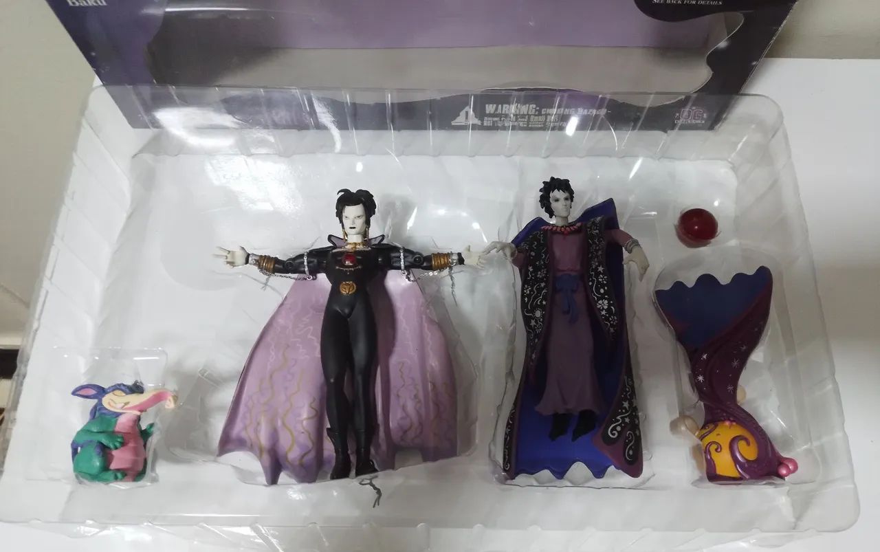 BONECO DC DIRECT DELUXE THE SANDMAN COM DEFEITO  - Foto 4