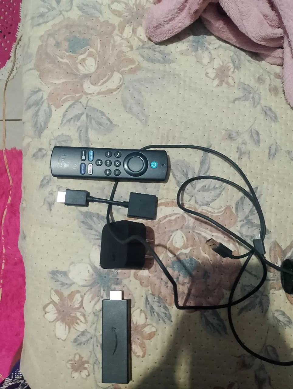 Fire TV Stick + Controle Remoto