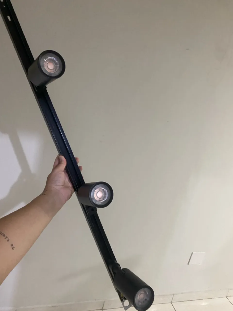 Trilho com 3 spots de LED