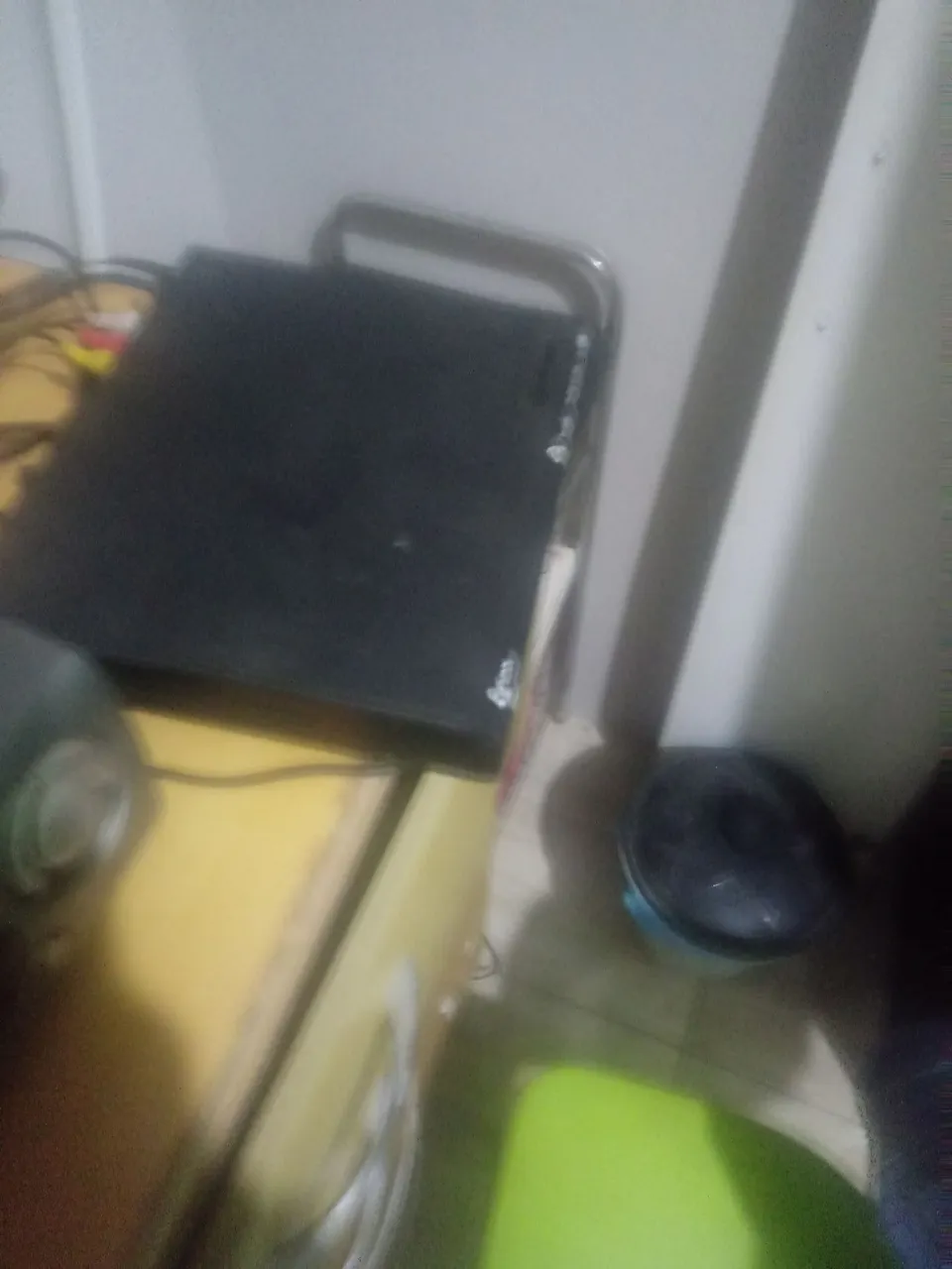 Vendo DVD sem controle