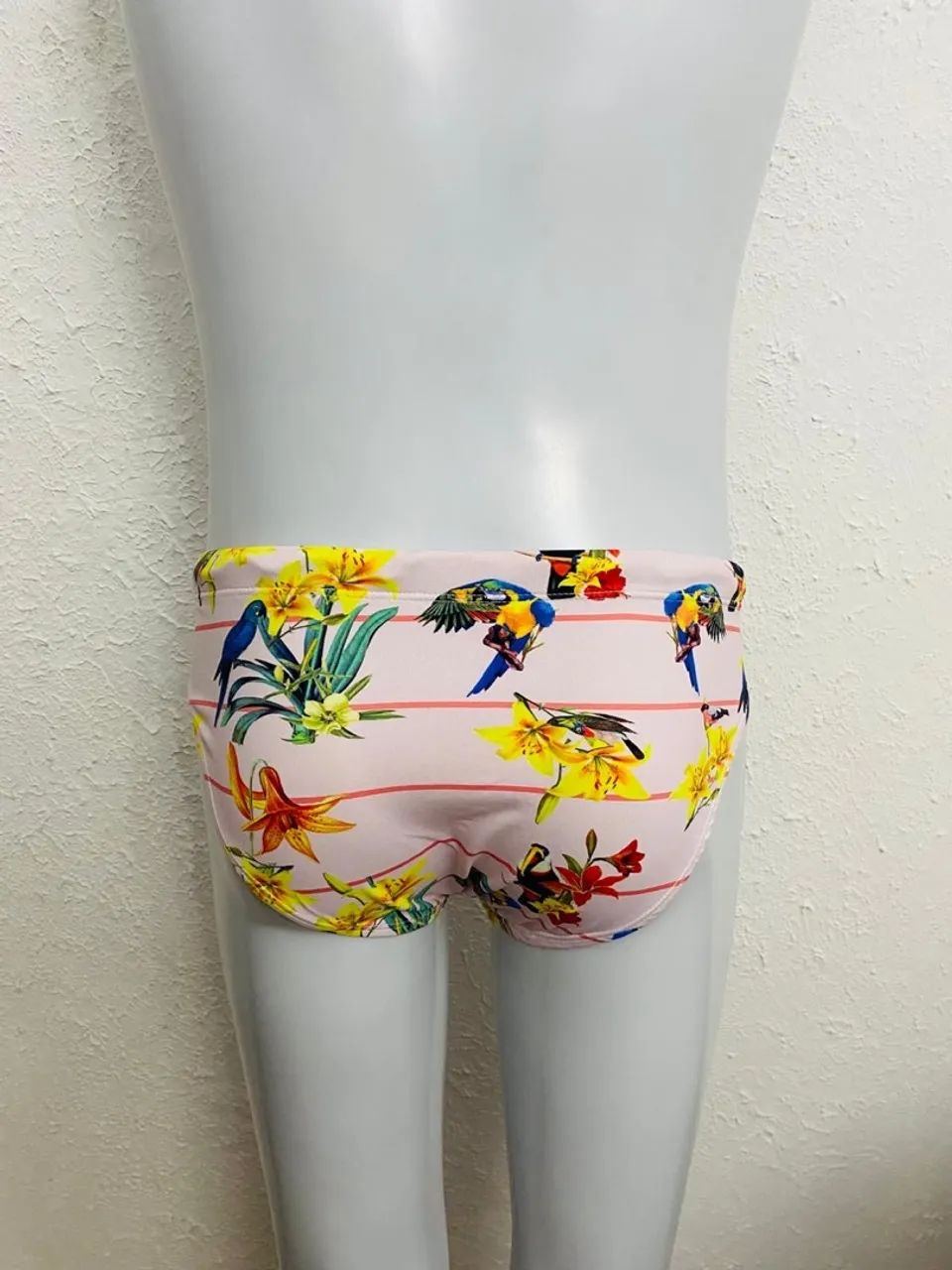 Sunga Br. Code Tamanho M Rosa estampa floral ótimo estado  - Foto 4