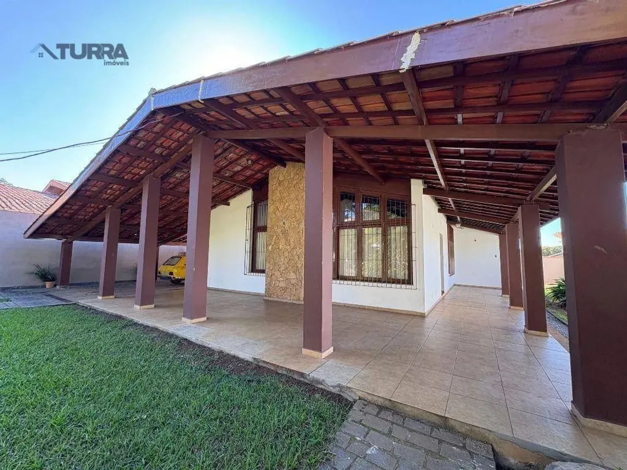 Casa com 3 dormitórios para alugar de 344 m² no Vila Santista em Atibaia/SP - CA5880.