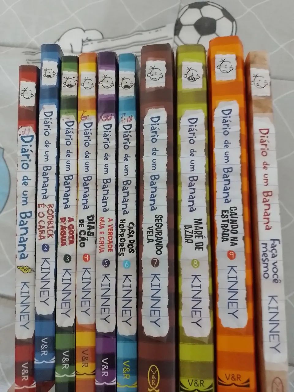 Coleção livro 1 ao 9 diário de um banana + livro diário de um banana faça você mesmo - Foto 3