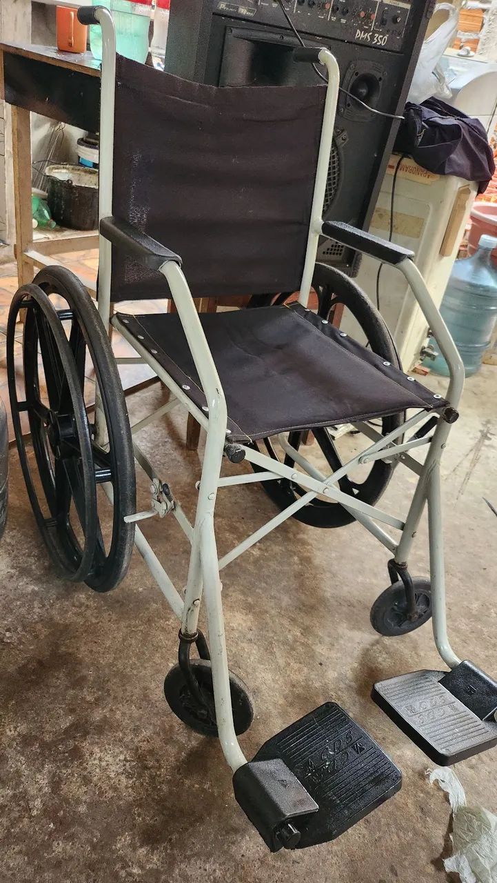 Cadeira de rodas - Foto 6
