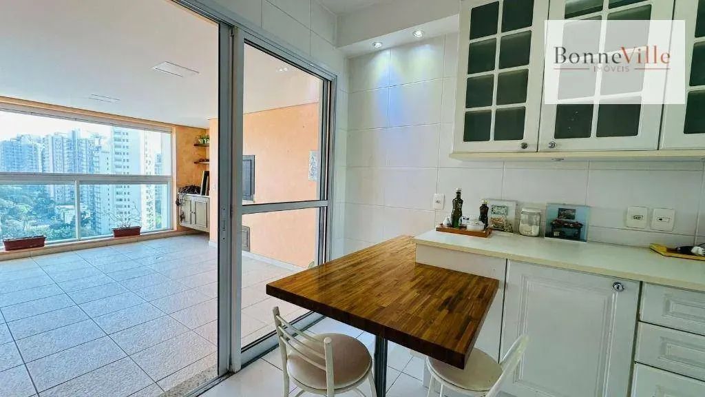 Apartamento com 3 dormitórios à venda, 206 m² por R$ 2.890.000,00 - Campo Belo - São Paulo