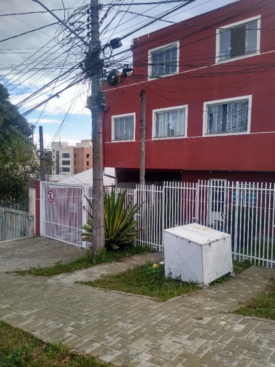 Aluga-se Casa 1 Quarto - Completa, em Condomínio Seguro!
