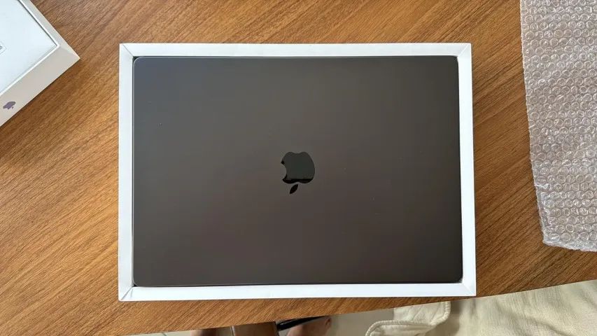MacBook Pro M3 Pro 36GB/1TB 16 Polegadas Space Black
