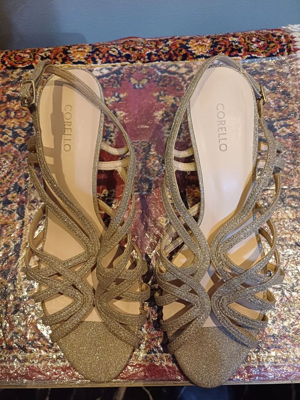 Sandália de festa Corello nova Dourada Glitter Calçados Vila