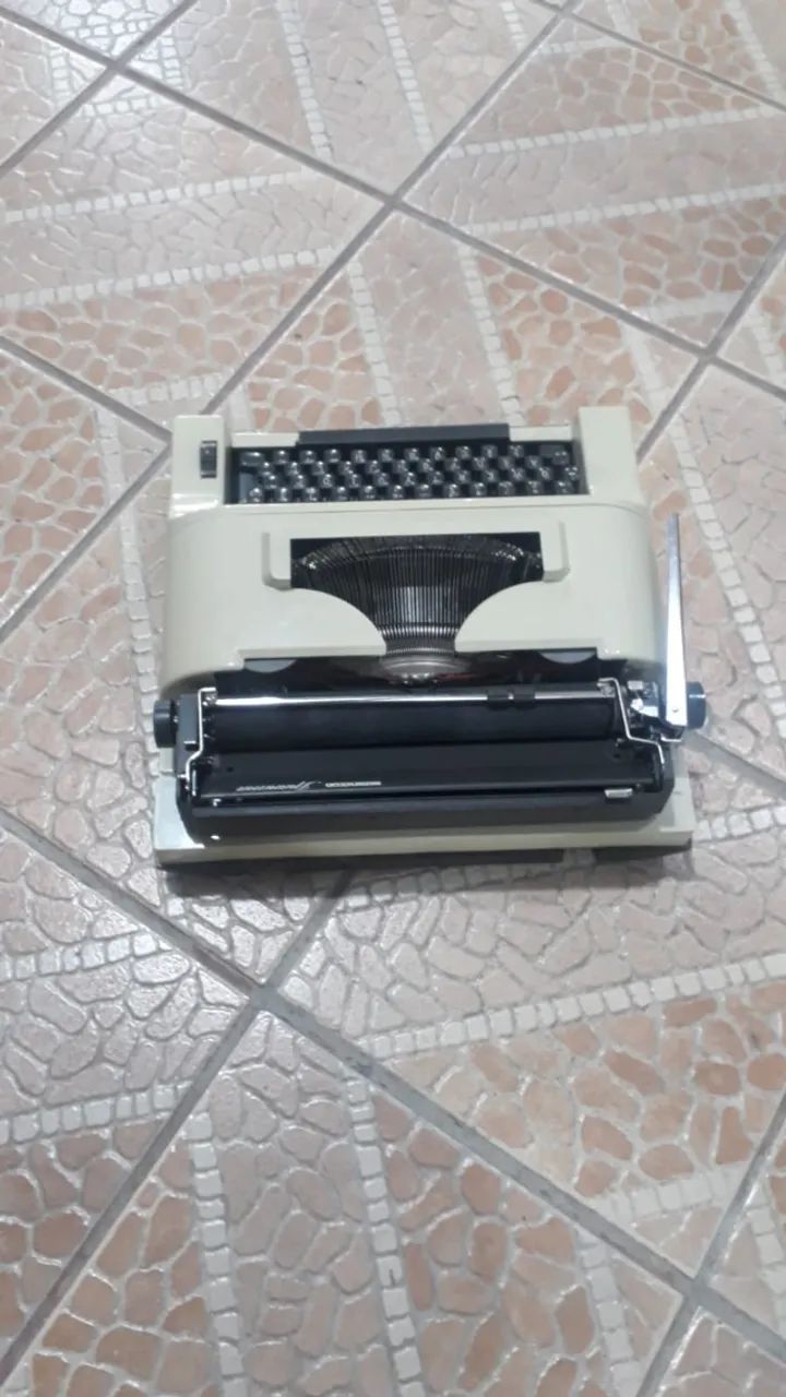 MÁQUINA DE ESCREVER REMINGTON IPANEMA - Foto 3