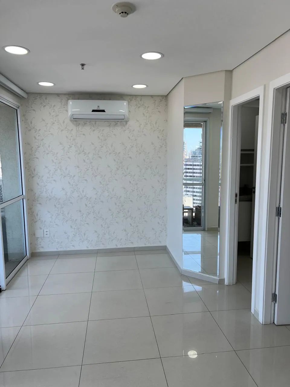 Imóvel para aluguel tem 43 metros quadrados em Vila Mariana - São Paulo - SP