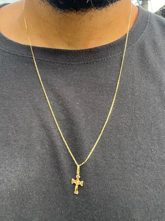 Cordão de ouro com cruz - Foto 2