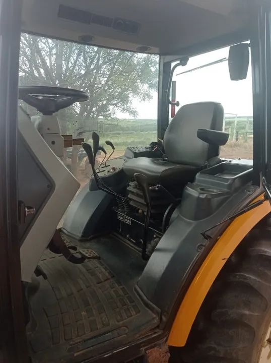 TRATOR AGRÍCOLA VALTRA A73F 4X4 2022 DIESEL - Foto 5