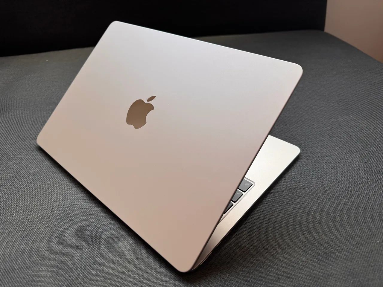 Apple MacBook Air M2 8GB 256GB ゴールド MacBook Air 15インチ Apple M2チップ搭載モデル [2023年モデル /SSD