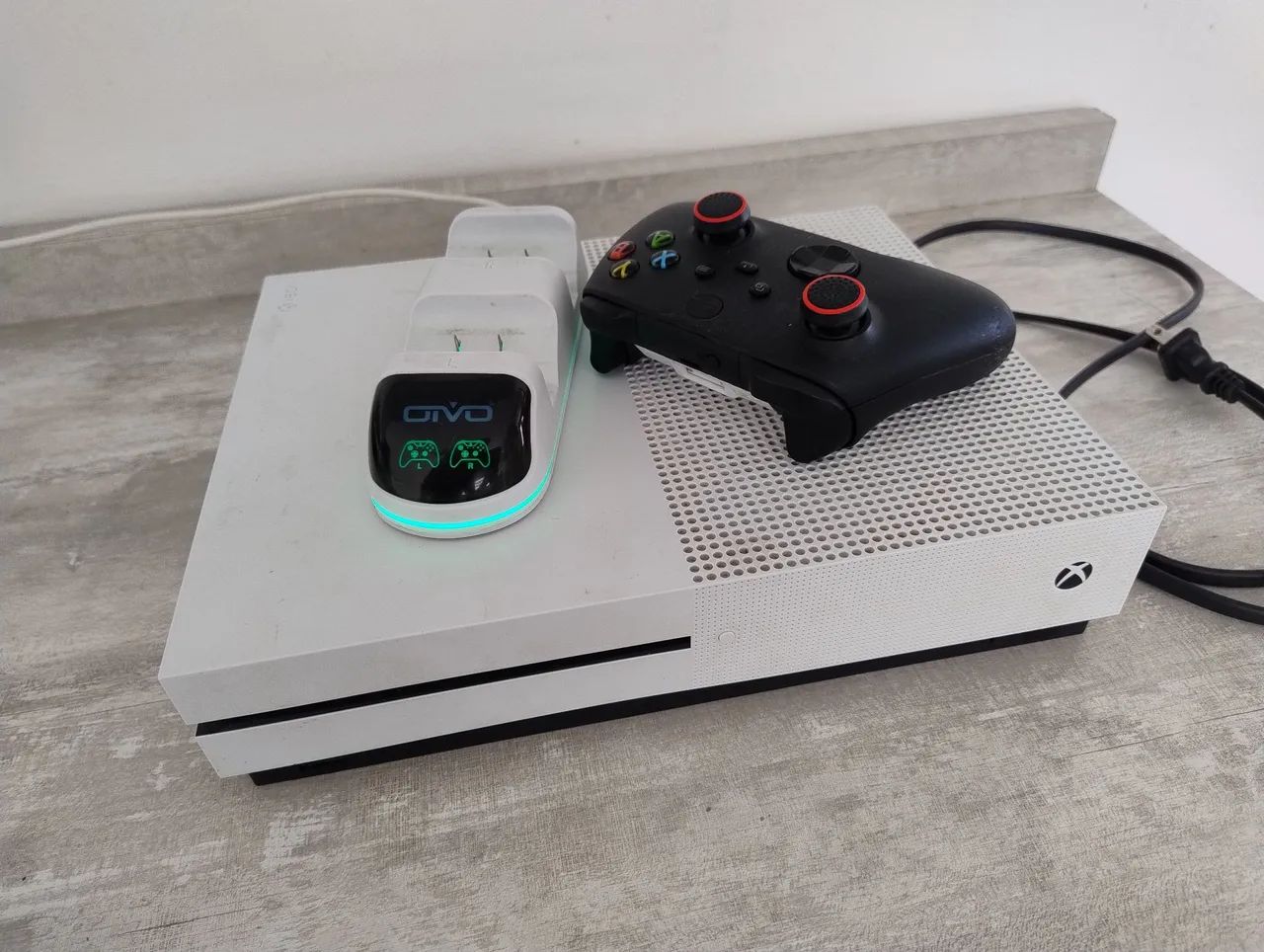Vendo Microsoft Xbox One 1TB Standart 