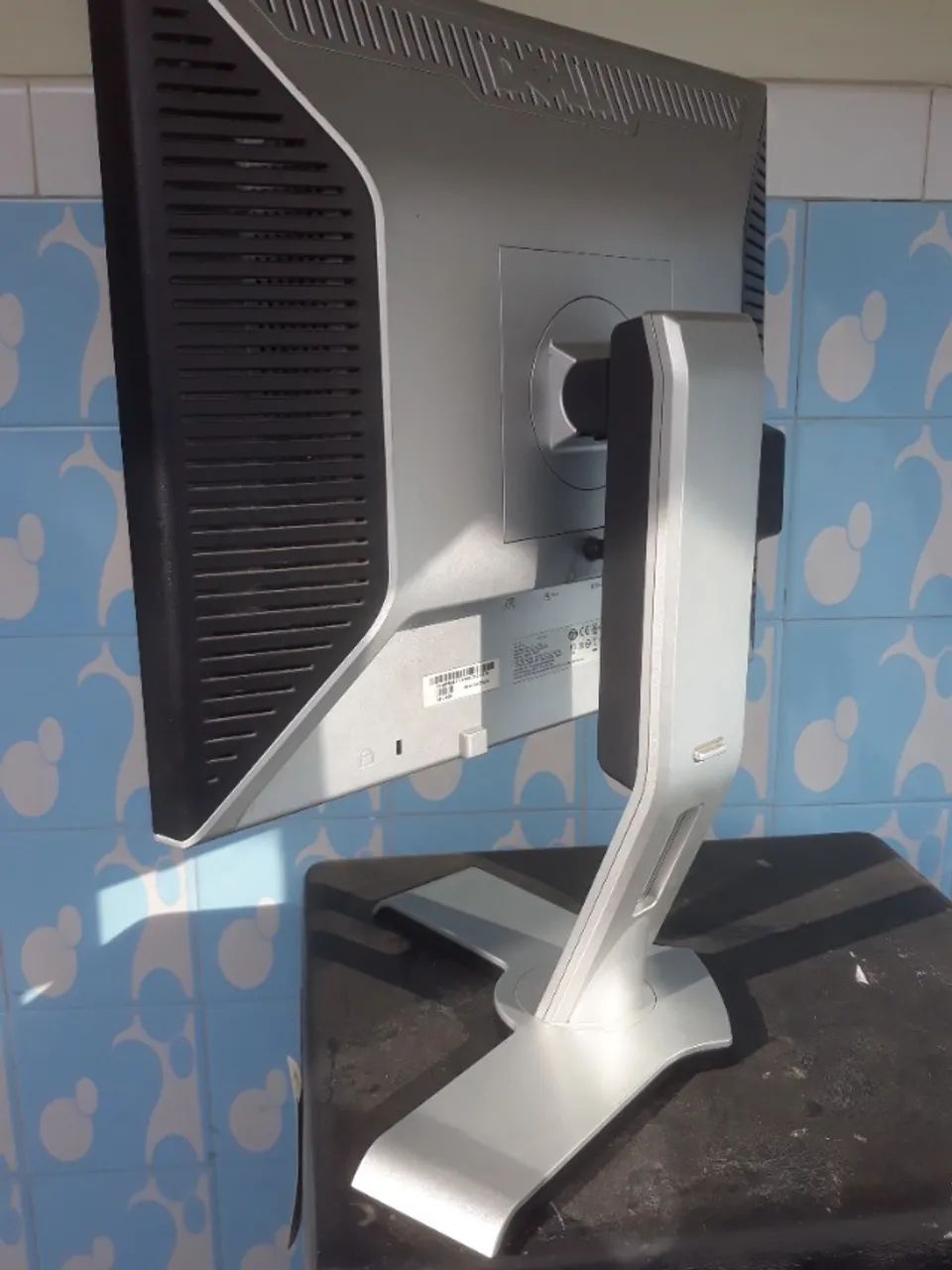 Monitor Dell com Suporte Removível -Mod.1908FPt - Foto 2