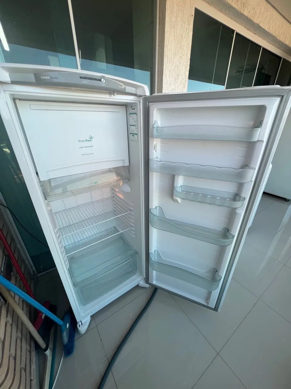 Geladeira Consul Frost Free 300 L - Foto 3