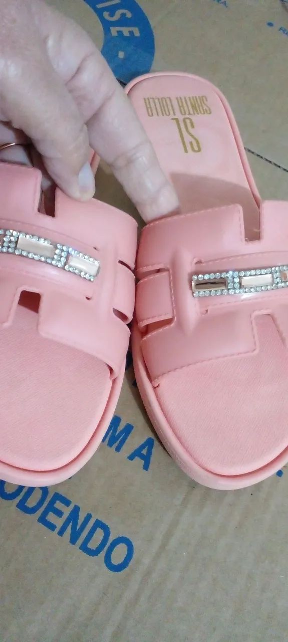 Sandália Santa Lolla Rosa com Detalhe em Strass - Foto 3