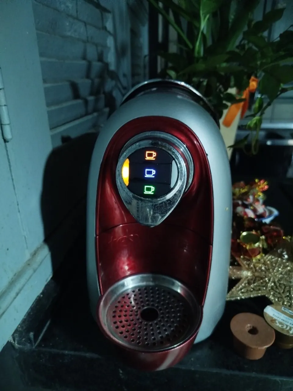 Cafeteira três corações modo vermelho máquina café expresso