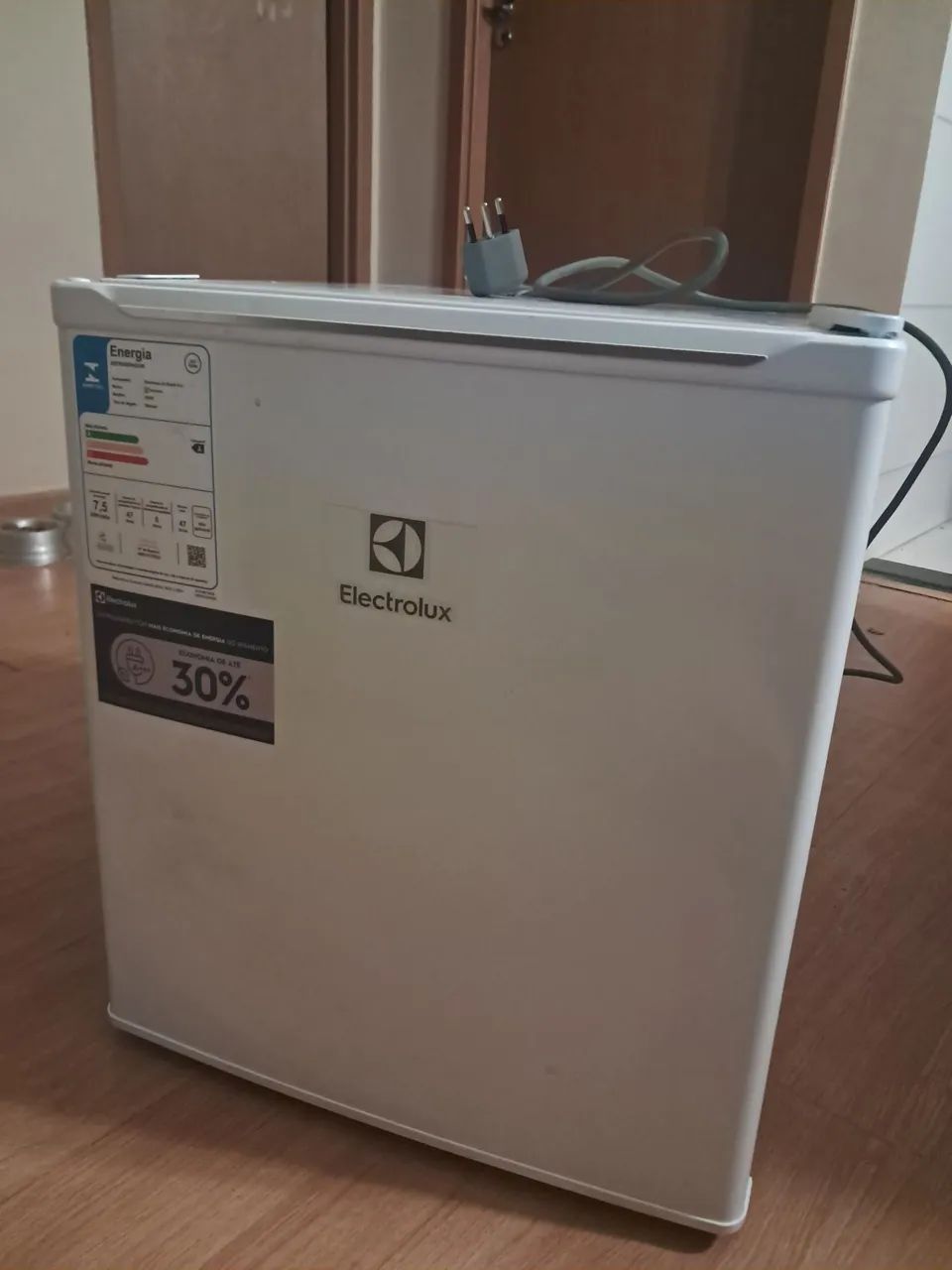 Frigobar Electrolux 