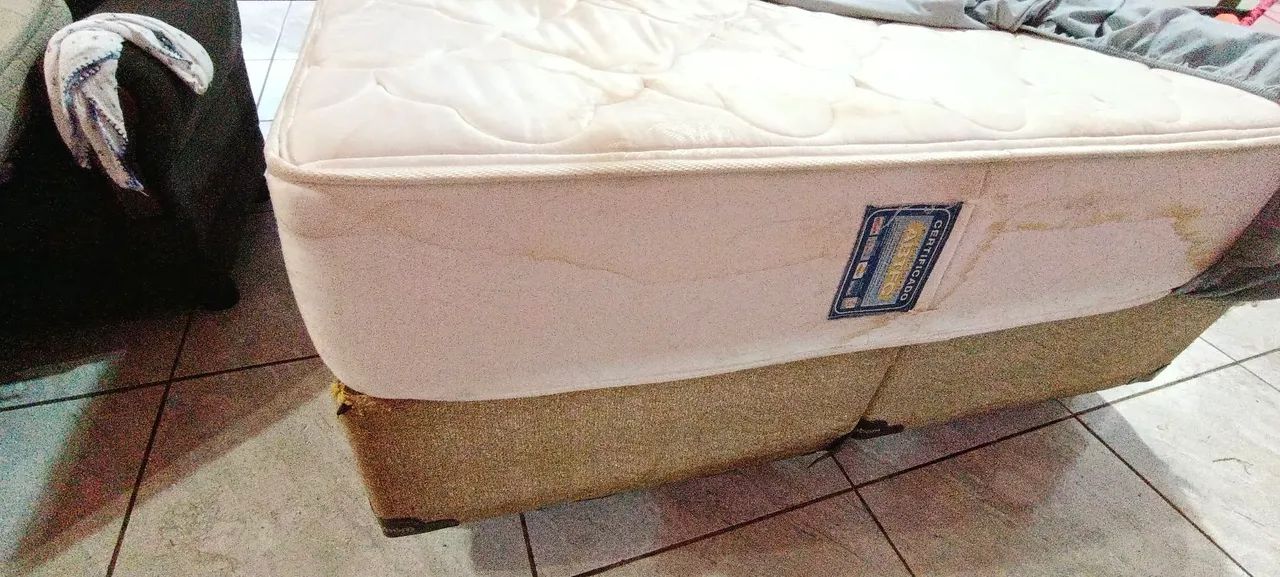 Cama box casal Quemm usada entrego  - Foto 3