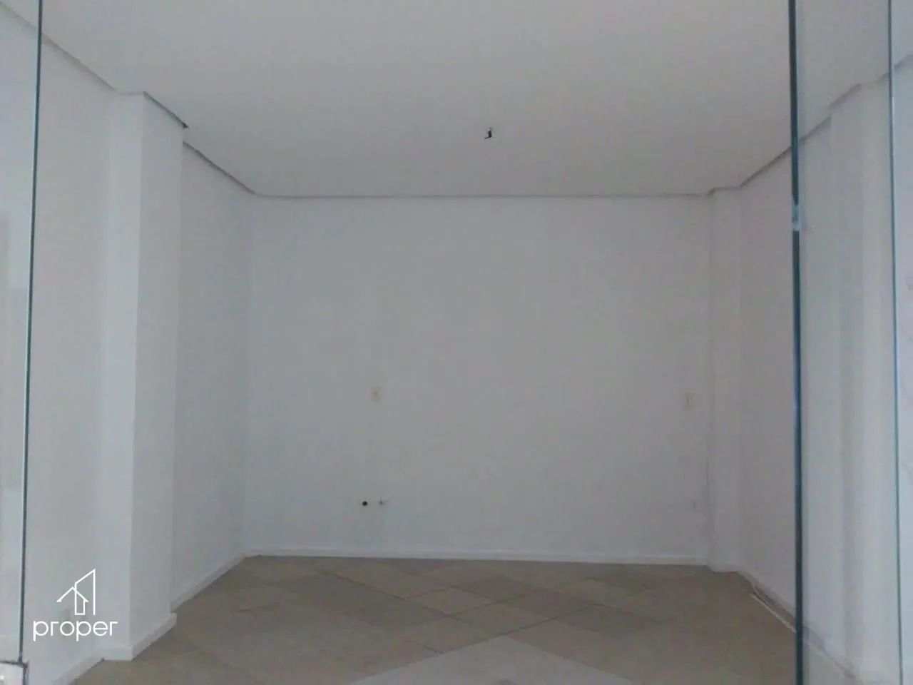 Sala de 17 m² para aluguel ou venda no Centro de Pelotas/RS. - Foto 4