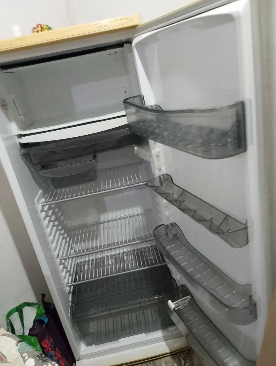Geladeira CCE  - Foto 4