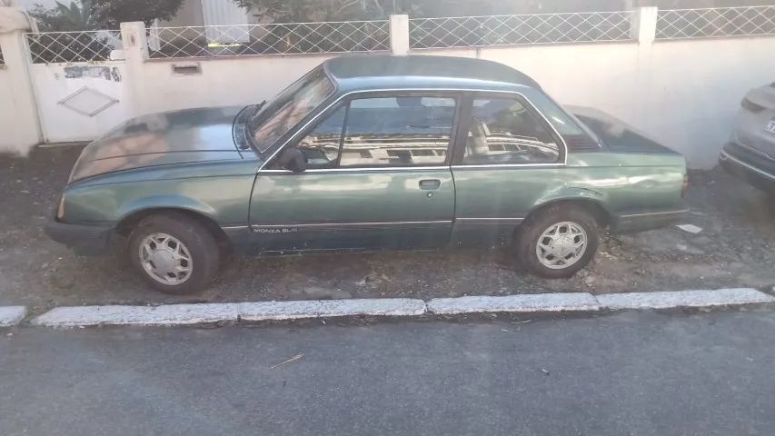 Chevrolet Monza 1986
