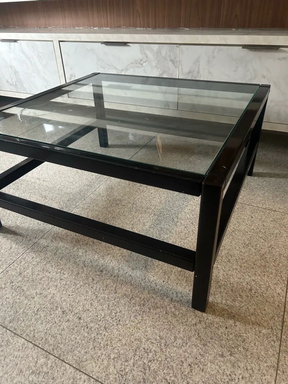 Mesa de centro - Madeira maciça e vidro - Foto 3