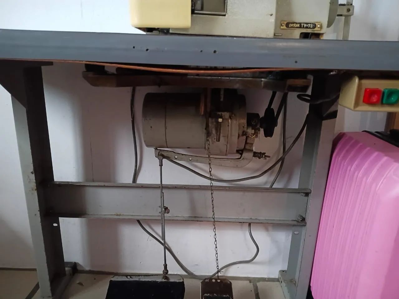 Máquina de costura Overlok - Foto 4