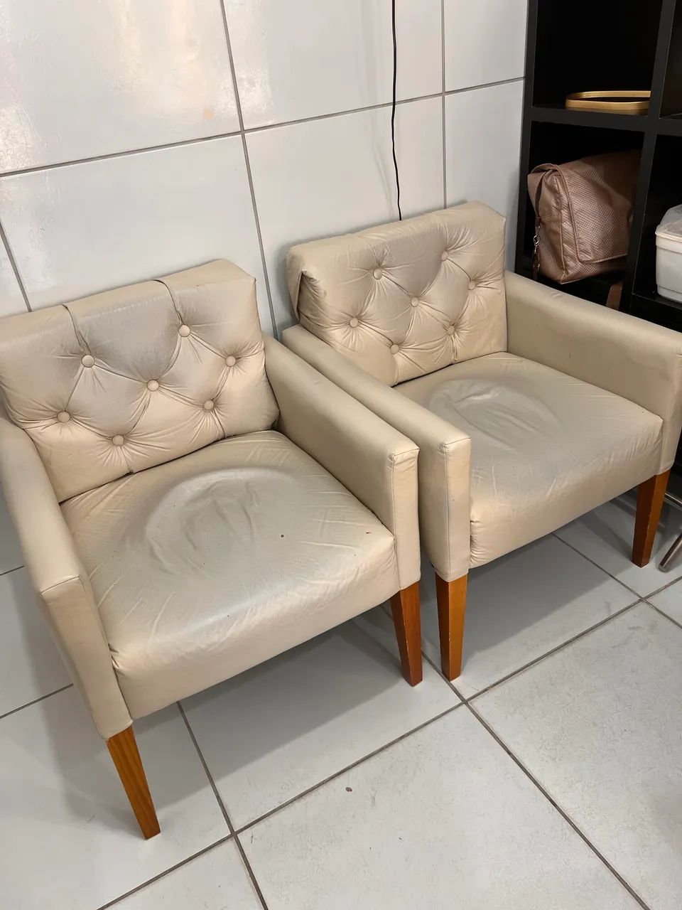 Vendo 6 poltronas 65581377080322124