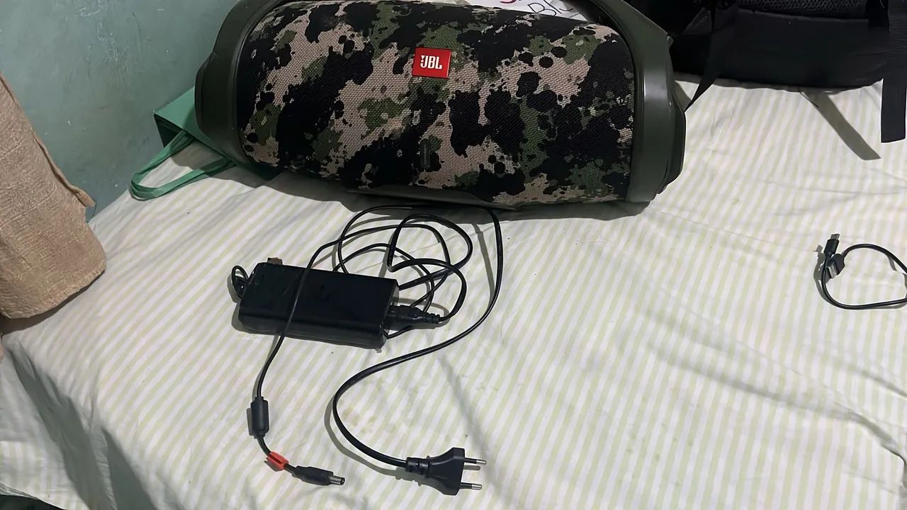 CAIXA DE SOM BOOMBOX JBL CAMUFLADA  - Foto 3