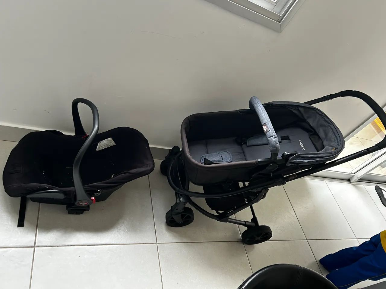 Carrinho de Bebe Moises Bebe Conforto e Base Kiddo Trek cinza  - Foto 4