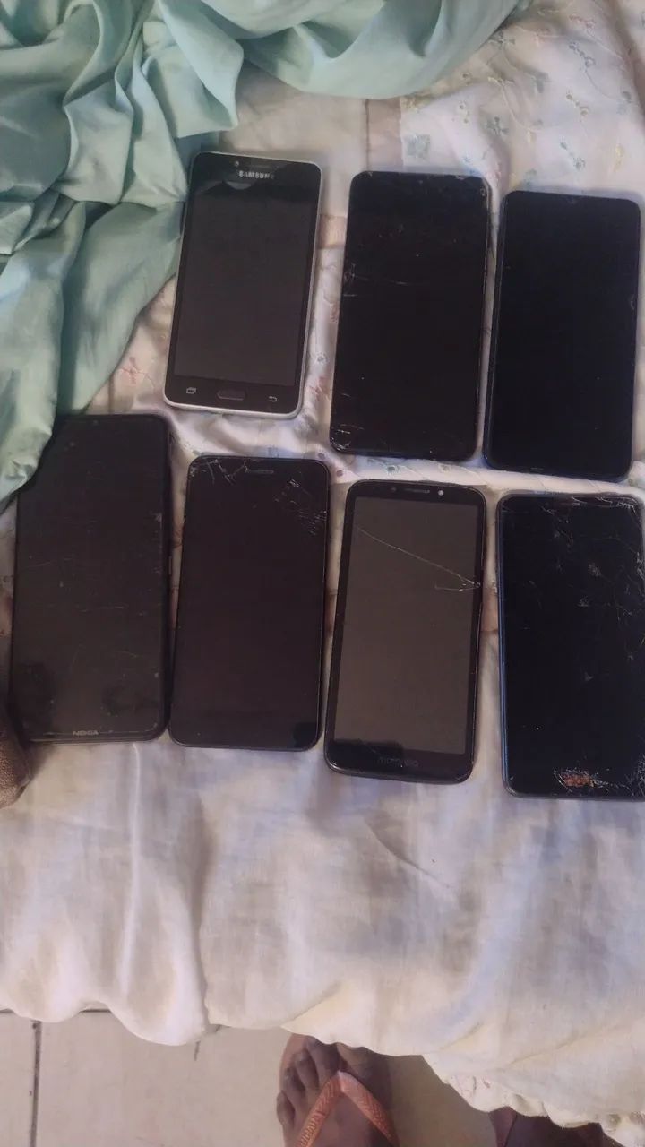 Celulares com defeito a venda 