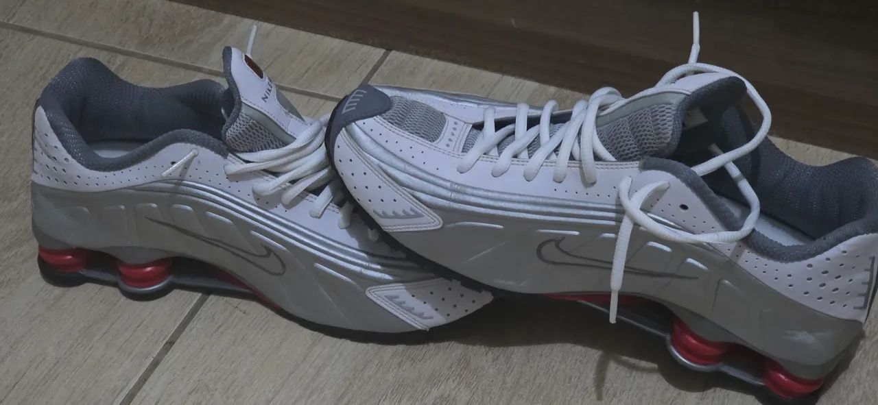Tênis Nike Shox r4 original 