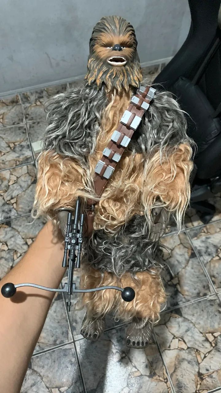 Boneco Star Wars Chewbacca Animatronic Interactive - Foto 3