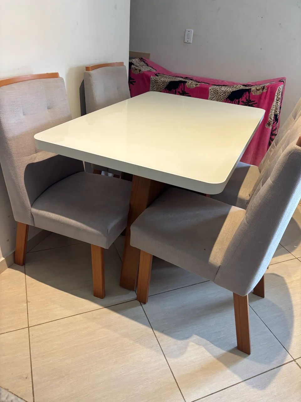 Mesa de jantar 4 cadeiras  - Foto 3
