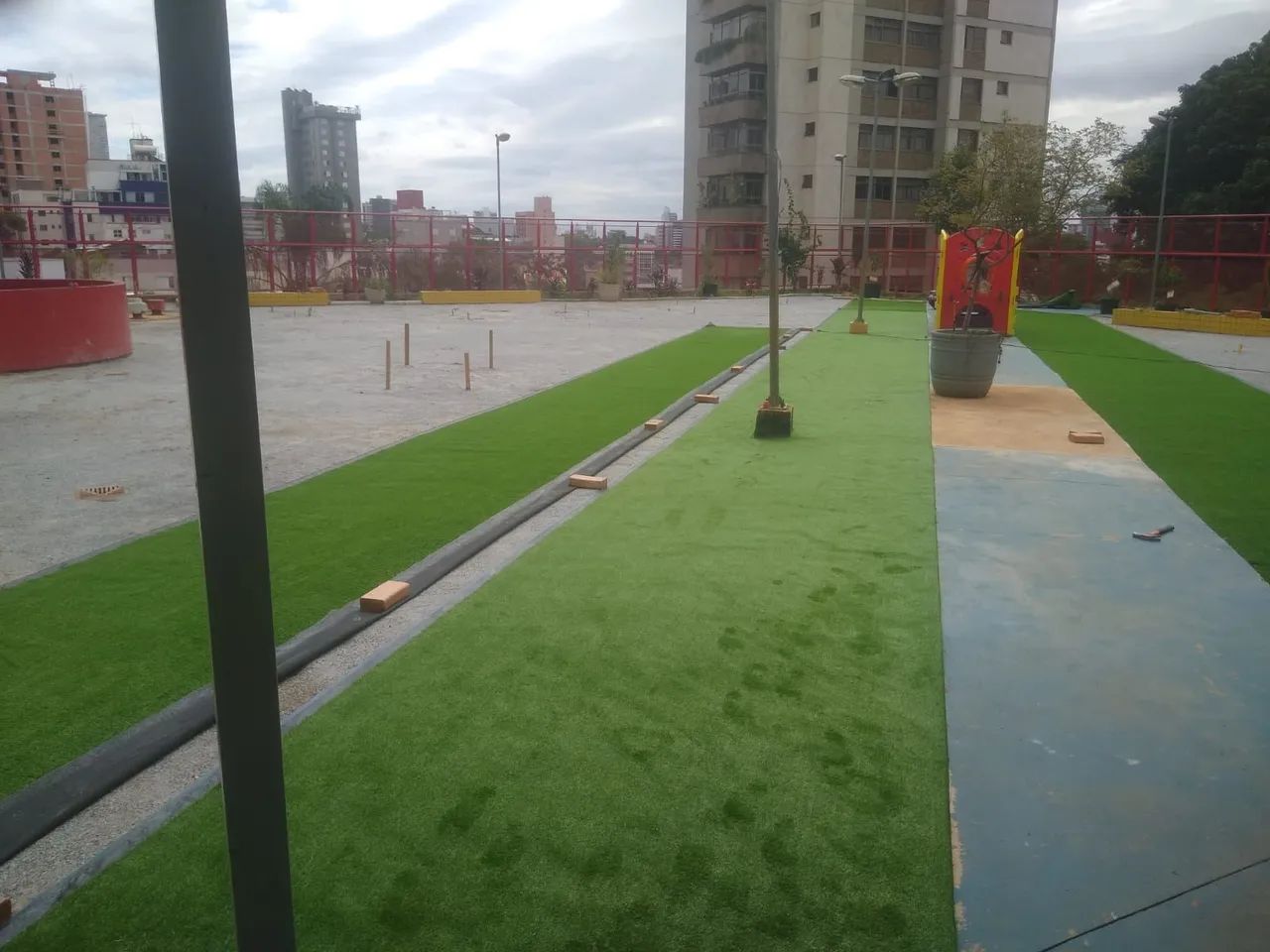 Instalação de grama sintética... - Foto 4