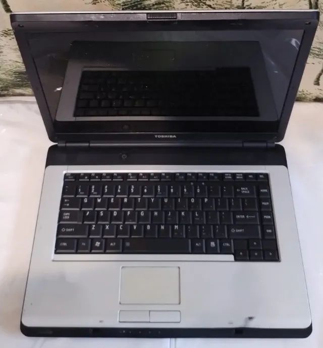 Cód.04) 1un Notebook Toshiba Satellite L305 SP6932 defeito sucata para retirada de peça - Foto 2
